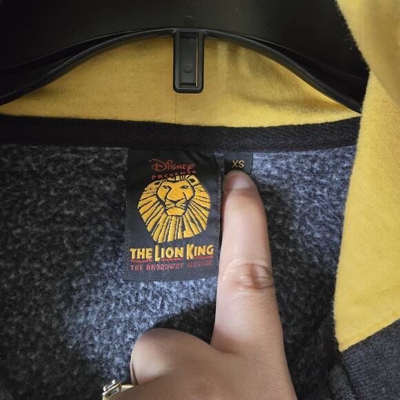 Disney Lion King‎ Size XSmall The Broadway Musical Full Zip Hoodie Gray Yellow - Picture 2 of 7